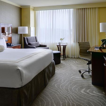 Newport News Marriott At City Center Hotel Ngoại thất bức ảnh