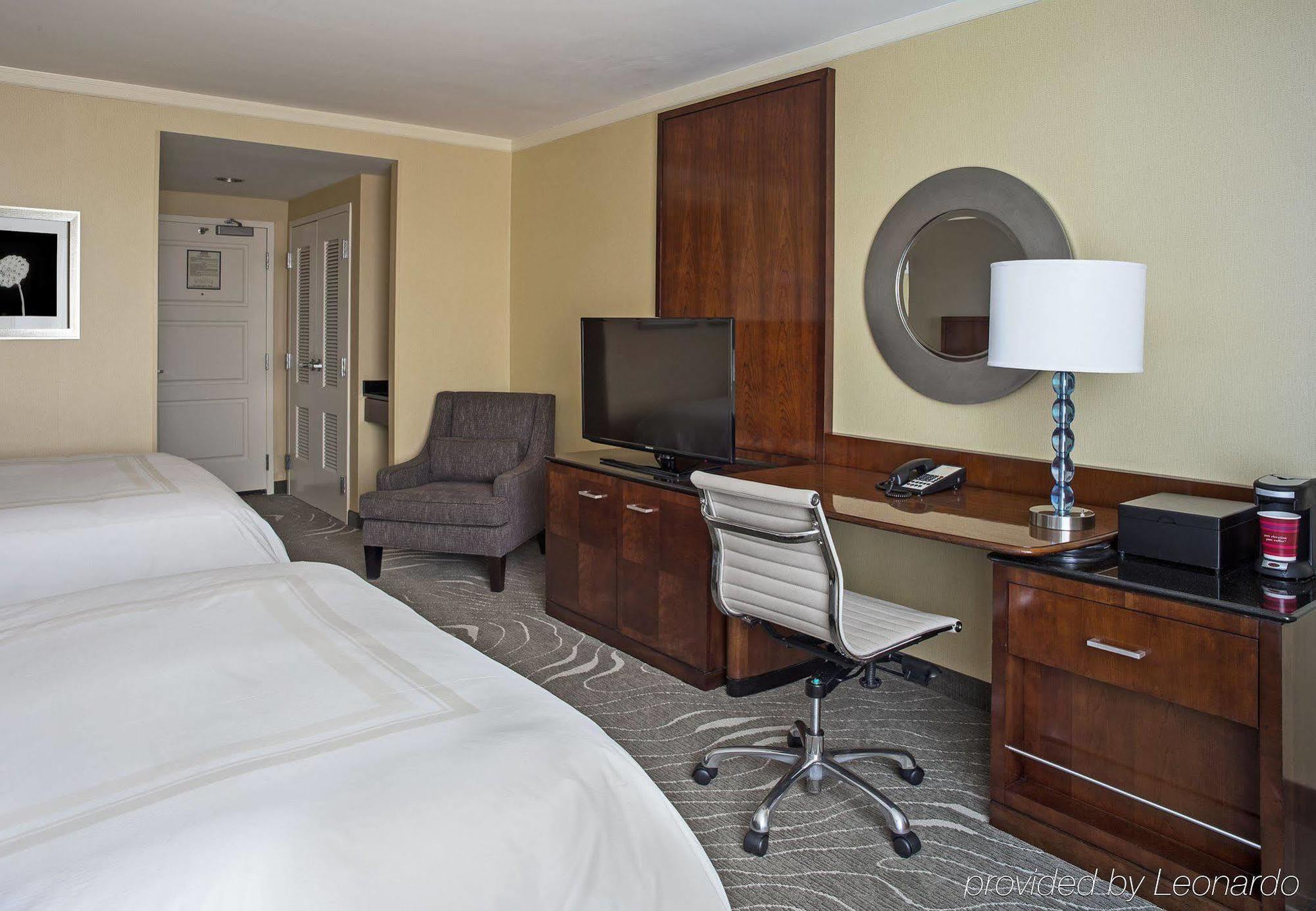 Newport News Marriott At City Center Hotel Ngoại thất bức ảnh